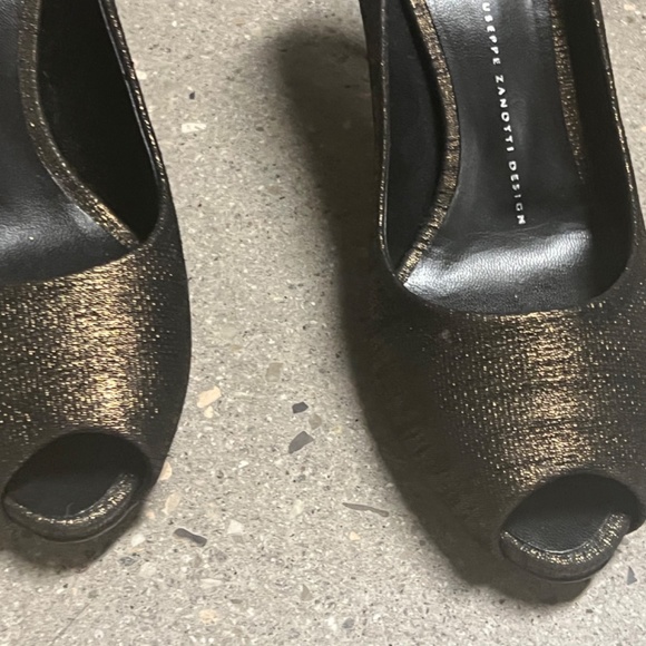 Bronze Giuseppe Zanotti shoes - Picture 2 of 6
